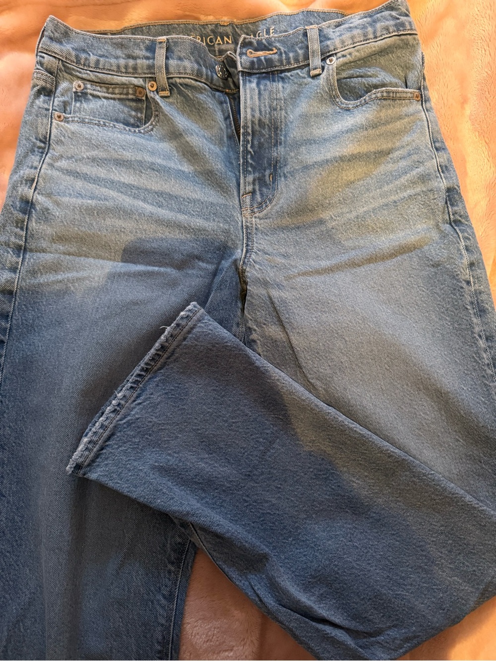 American Eagle Outfitters Women’s Light Blue Straight Leg Jeans